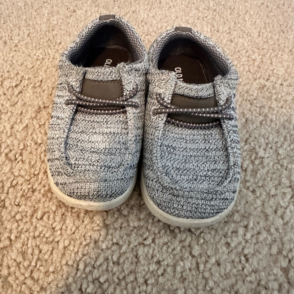 Old Navy Kids Gray Moccasins